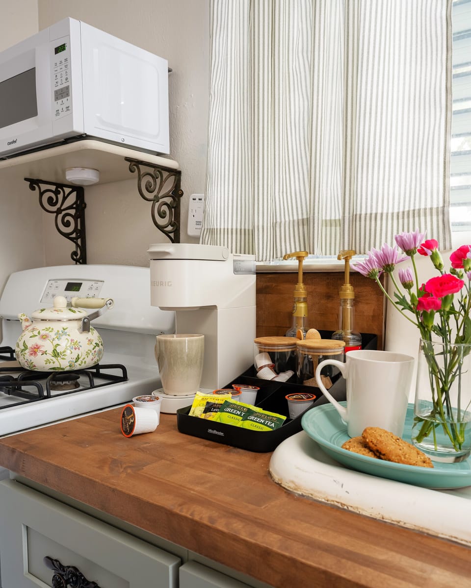 Fully stocked Kitchen with everything you'll need!