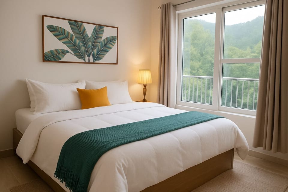 Superior Double Room, Balcony, Mountain View | Free WiFi, bed sheets