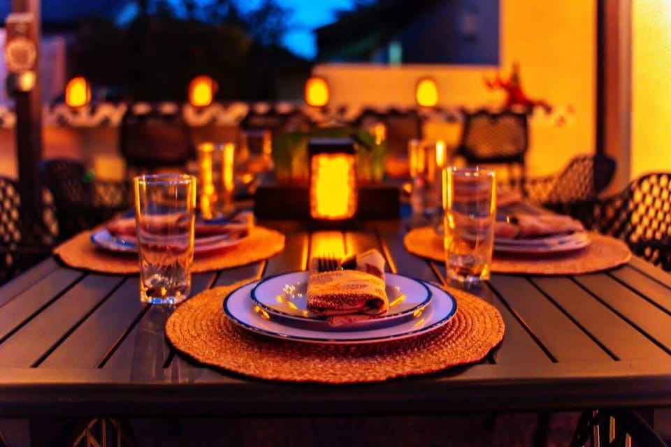 Outdoor dining