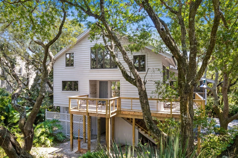 2996 1st Ave Street View