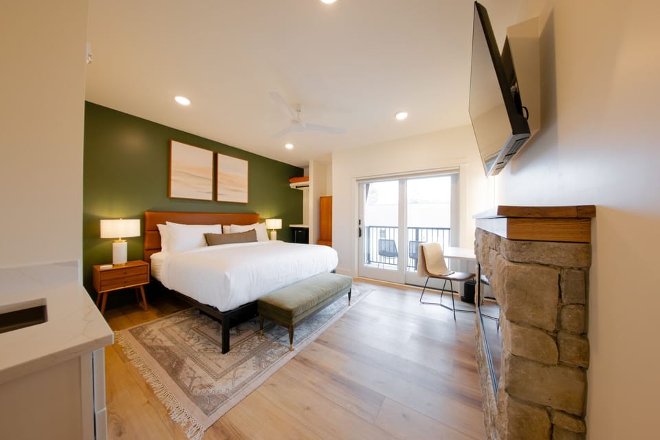 Superior Double Room, Balcony | Free WiFi