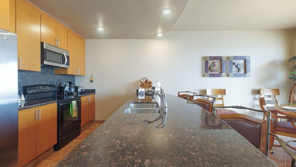 Spacious kitchen counter in dark marble