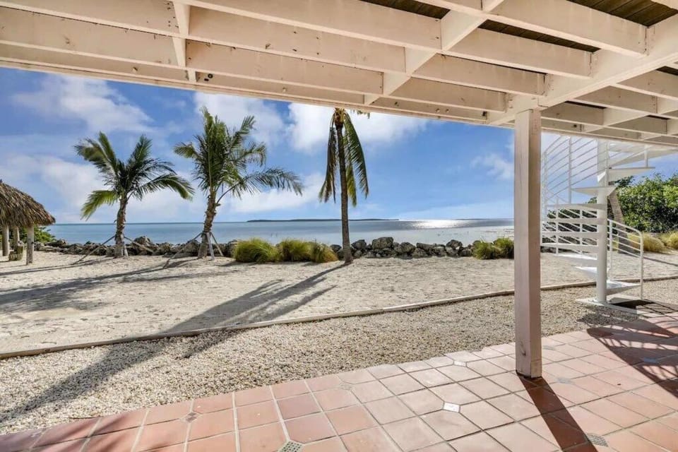 oceanfront vacation house in key largo with beach access