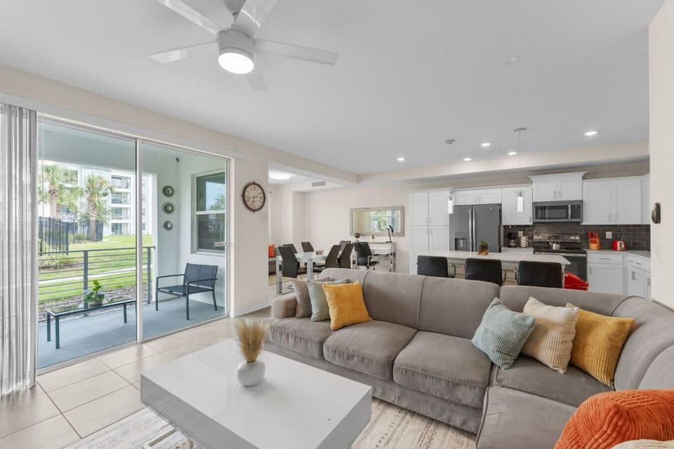 Modern Open Layout Concept #Disney #Parks #kingdom #springs #StoreyLake #resort #Apartment #Vacation #Rental #waterpark #Kissimmee #Orlando #universal #citywalk