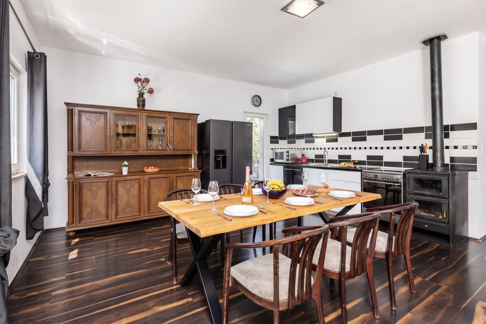 Kitchen and dining area