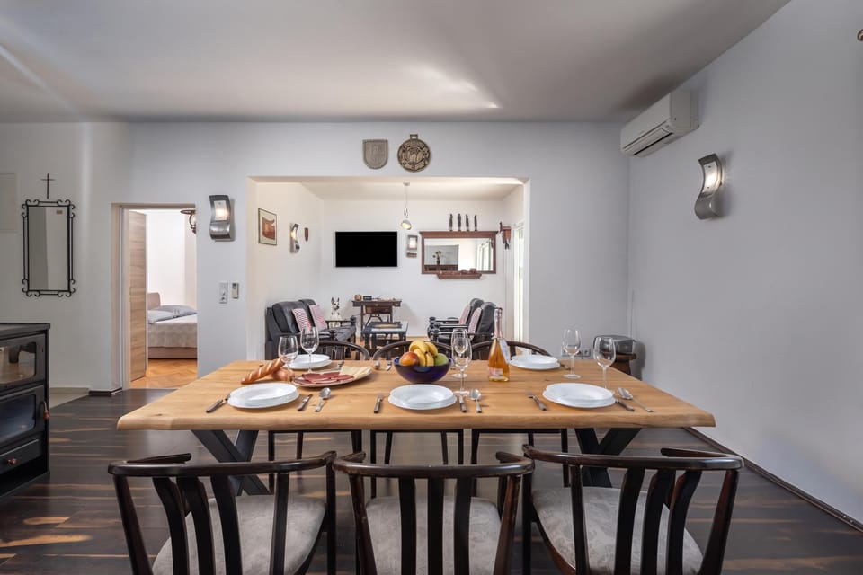 Kitchen and dining area
