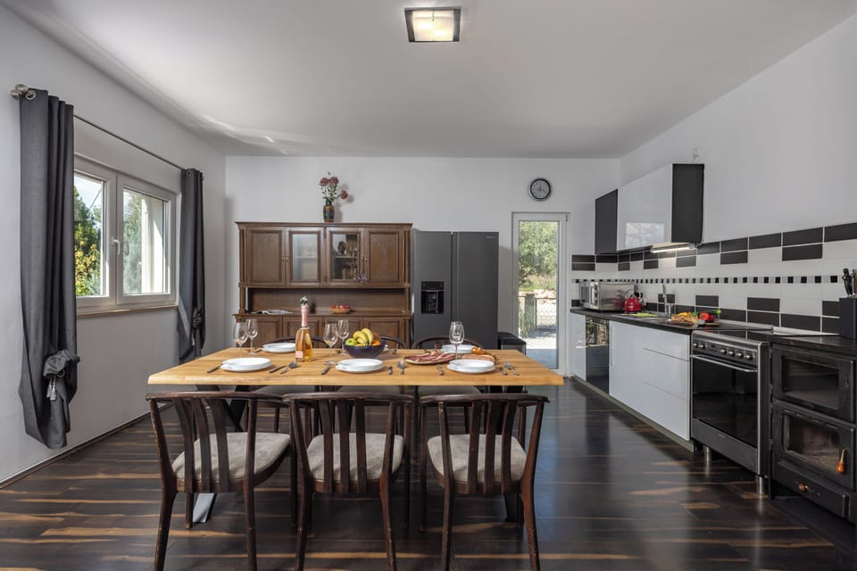 Kitchen and dining area