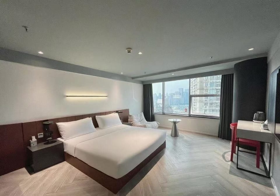 Business Single Room | Desk, WiFi (free), bed sheets