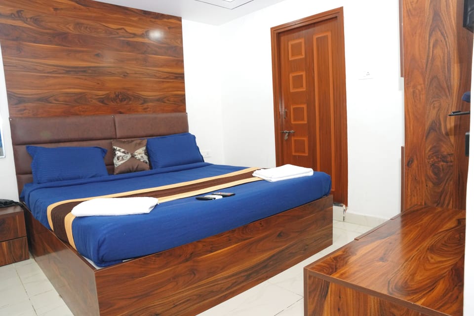 Deluxe Double Room | Free WiFi