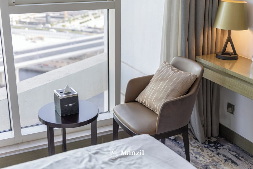 Luxury Studio, Canal View | Living area