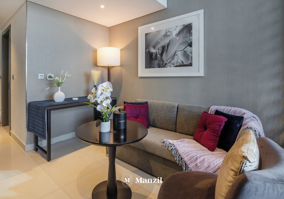Luxury Studio, Canal View | Living area