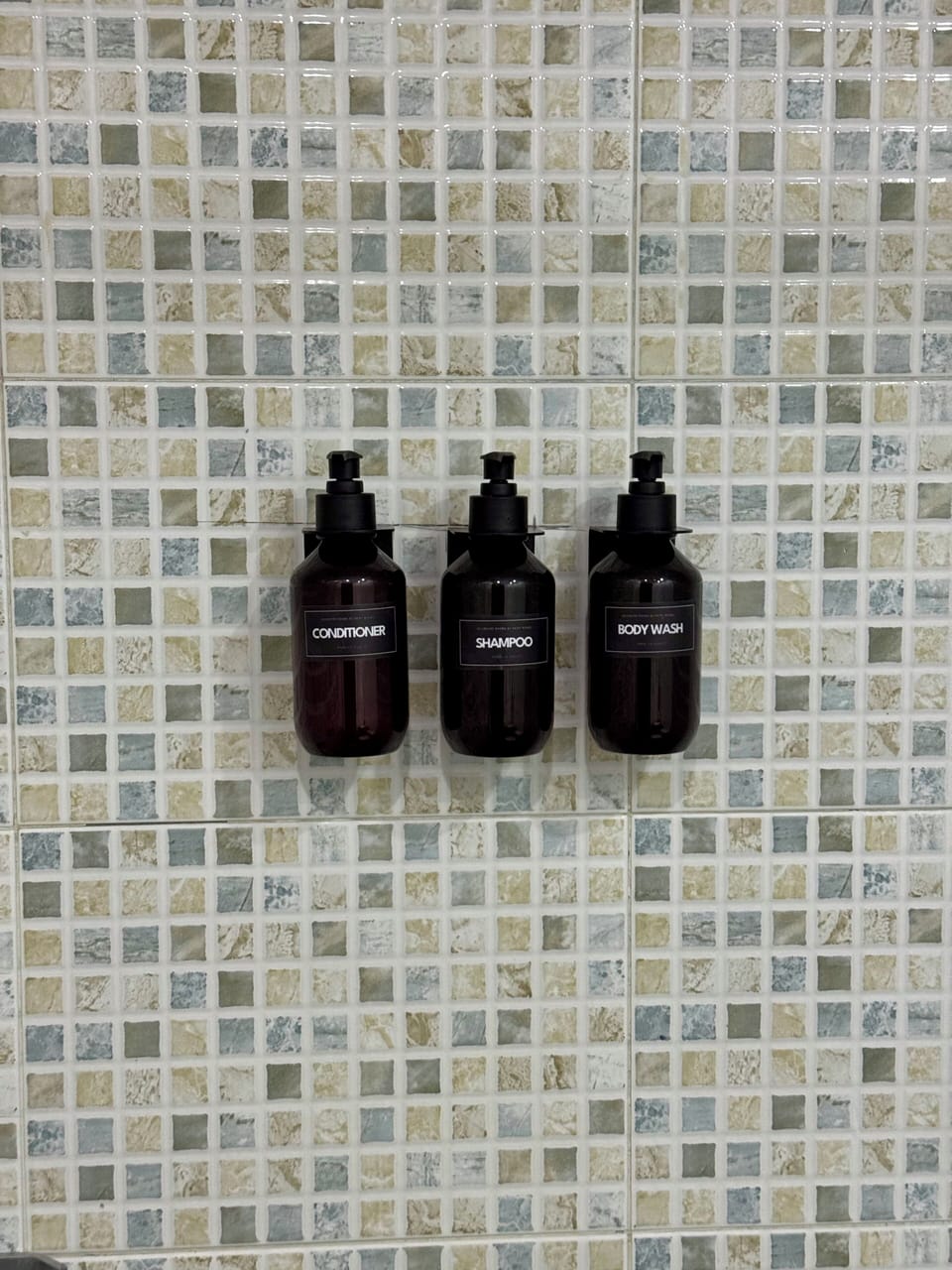 Bathroom amenities