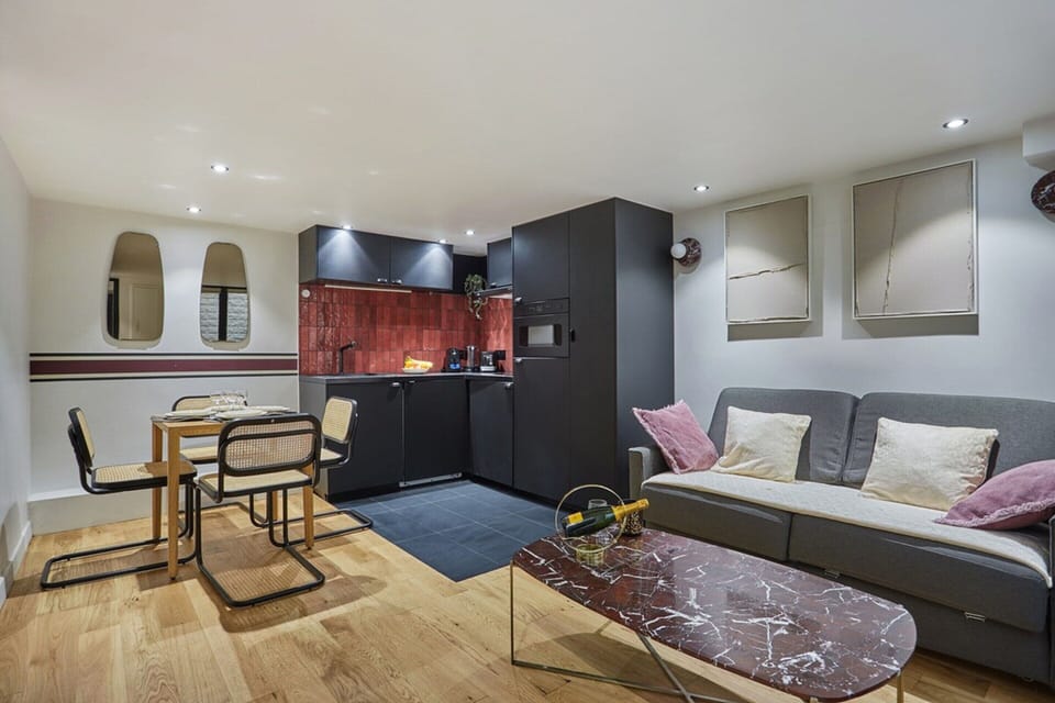 Apartment | Living area