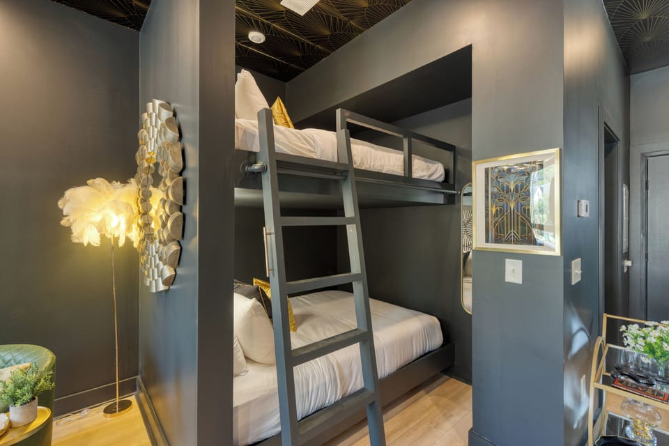 Unit 105 Bunk bed