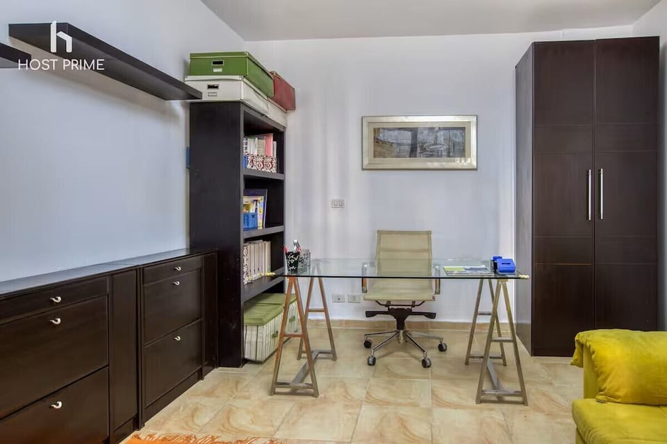 Concierge desk