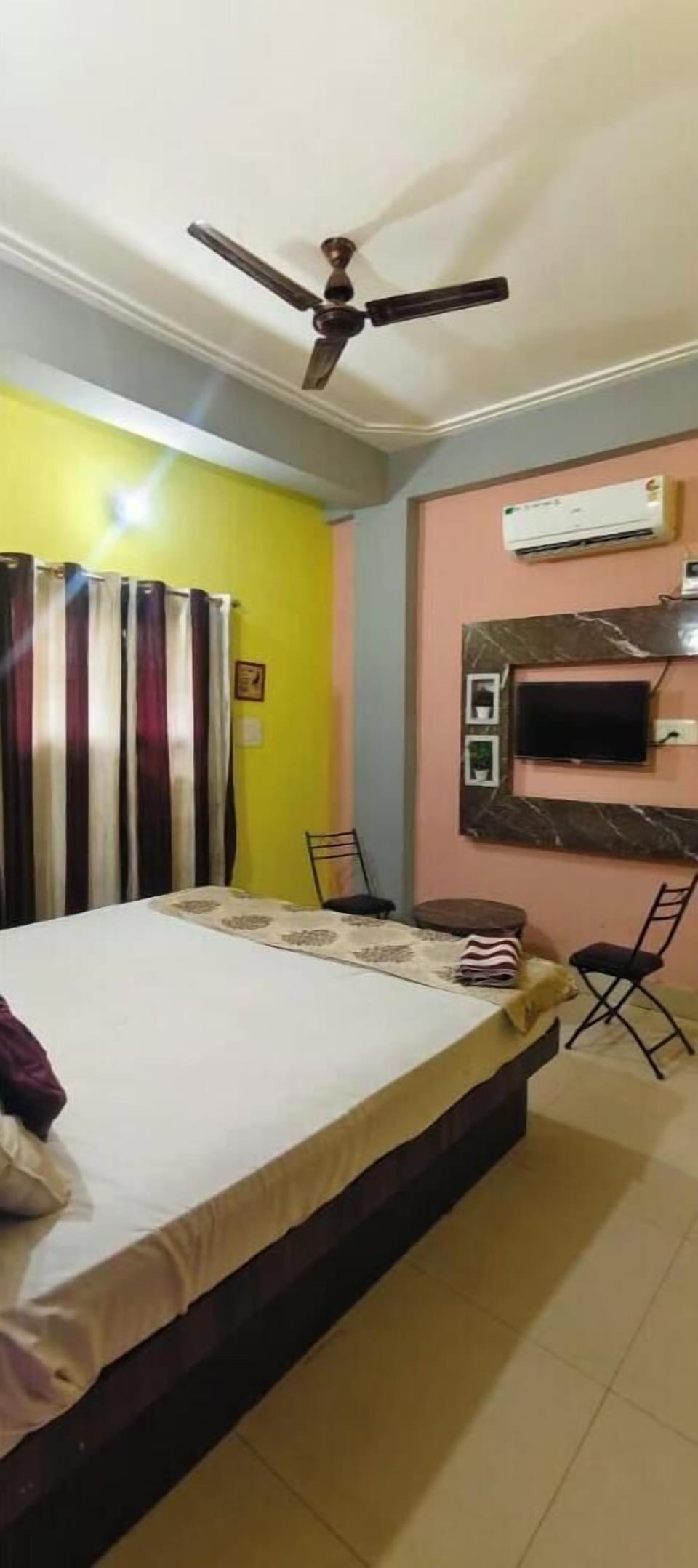 Executive Room | Desk, WiFi (free), bed sheets