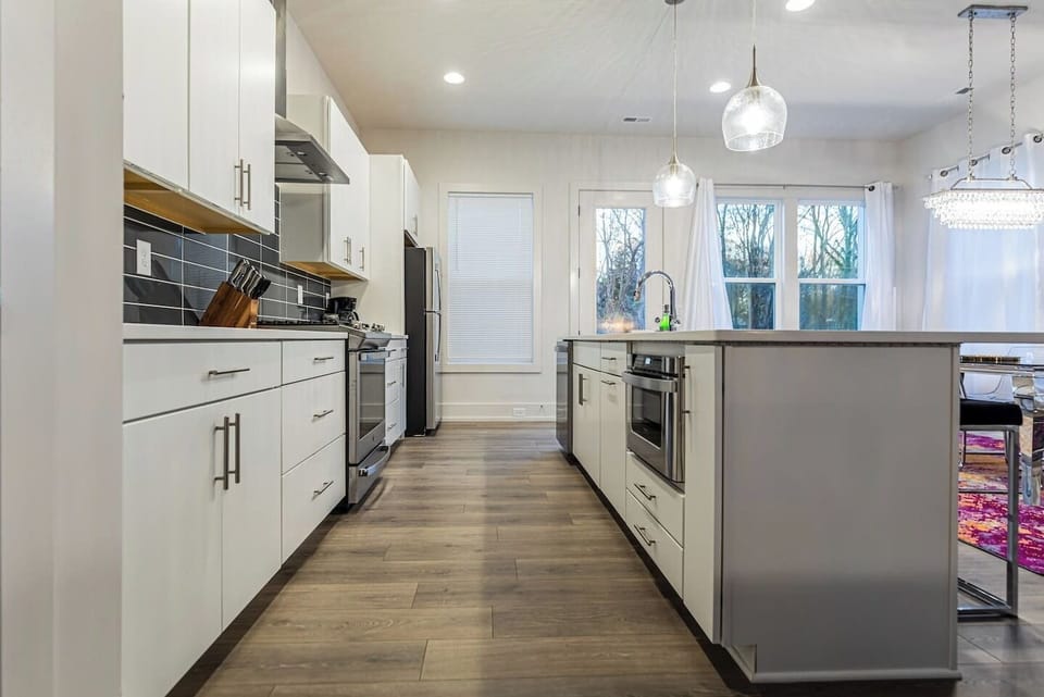 Island with under-counter microwave