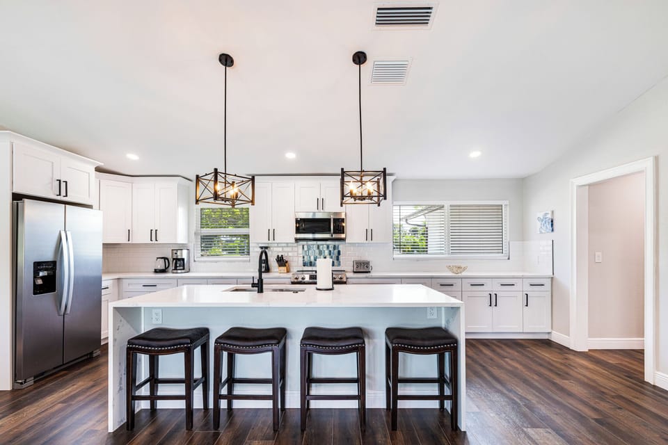 KITCHEN ISLAND SEATING