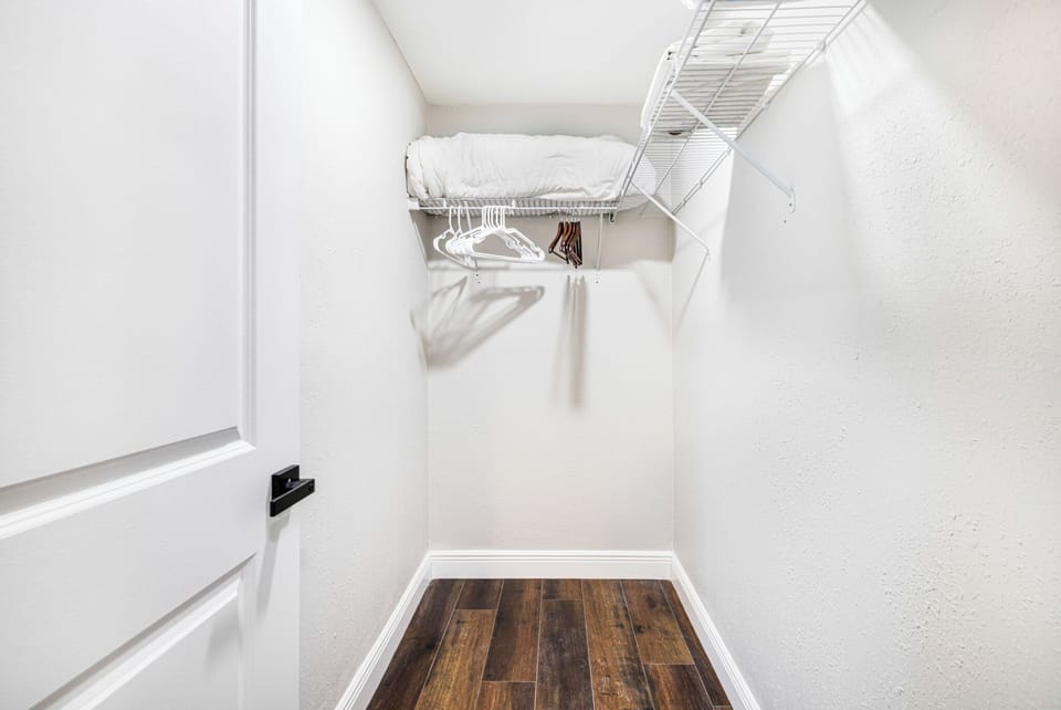 PRIMARY WALK-IN CLOSET