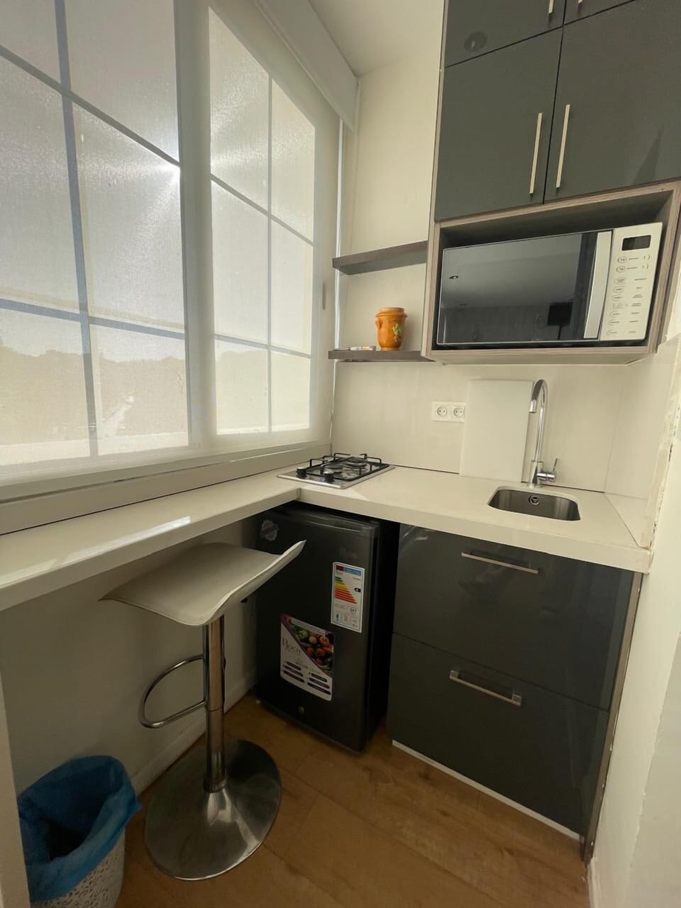 Room Lalla Radia | Private kitchen | Espresso maker, cookware/dishes/utensils