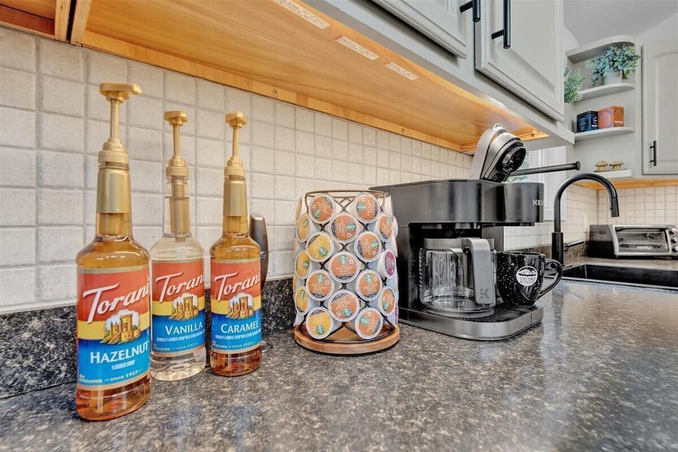 Our fully stocked coffee bar is ready for you! Use the Keurig, pick from the K-cup selection, or add flavored syrups to create your perfect cup. It’s the best way to start your day.