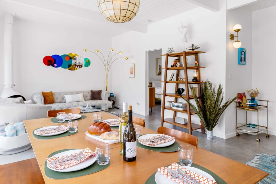 Dining Room for 6