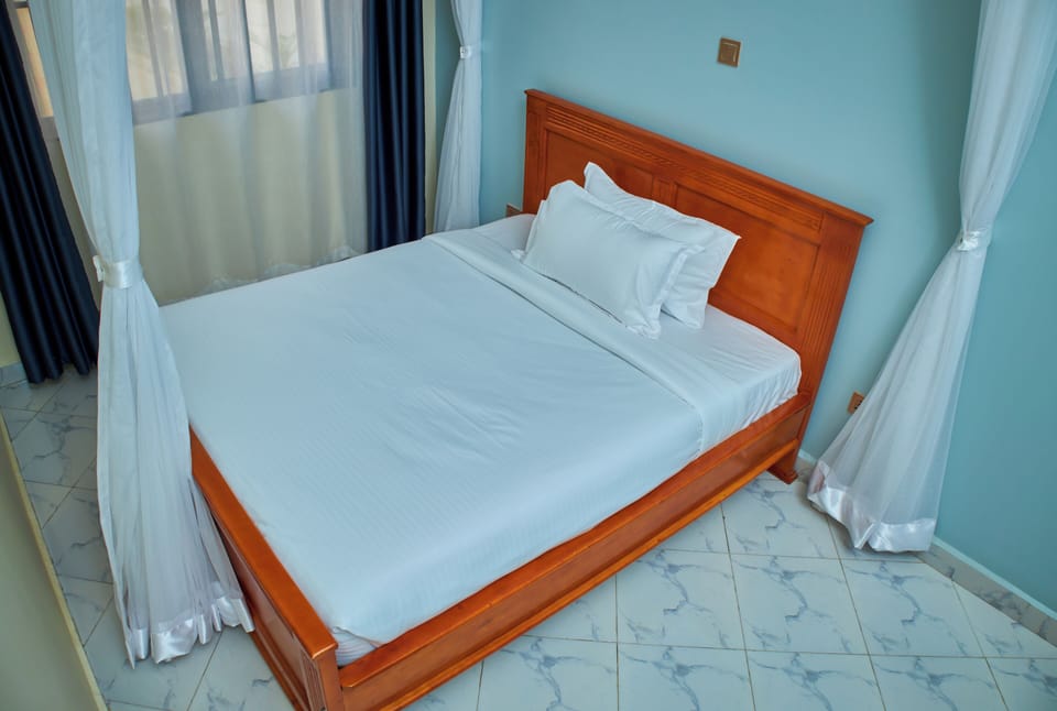 Double Room, Hill View | Desk, laptop workspace, free WiFi