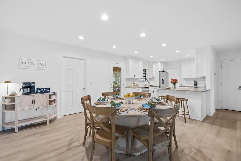 Dining  (Table for 6 +  Breakfast bar for 2) w/ Coffee Bar!