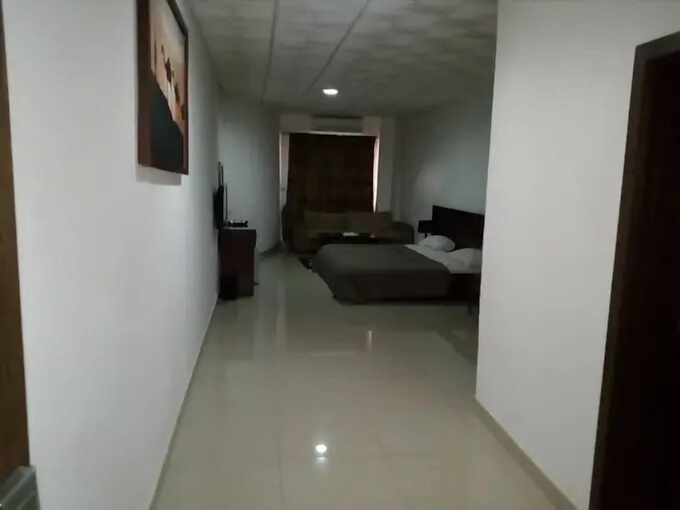 Deluxe Room, Balcony, City View | Desk, laptop workspace, blackout drapes, soundproofing