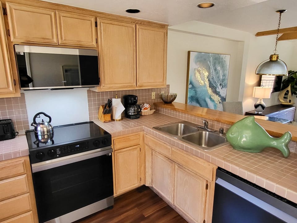 Full Kitchen