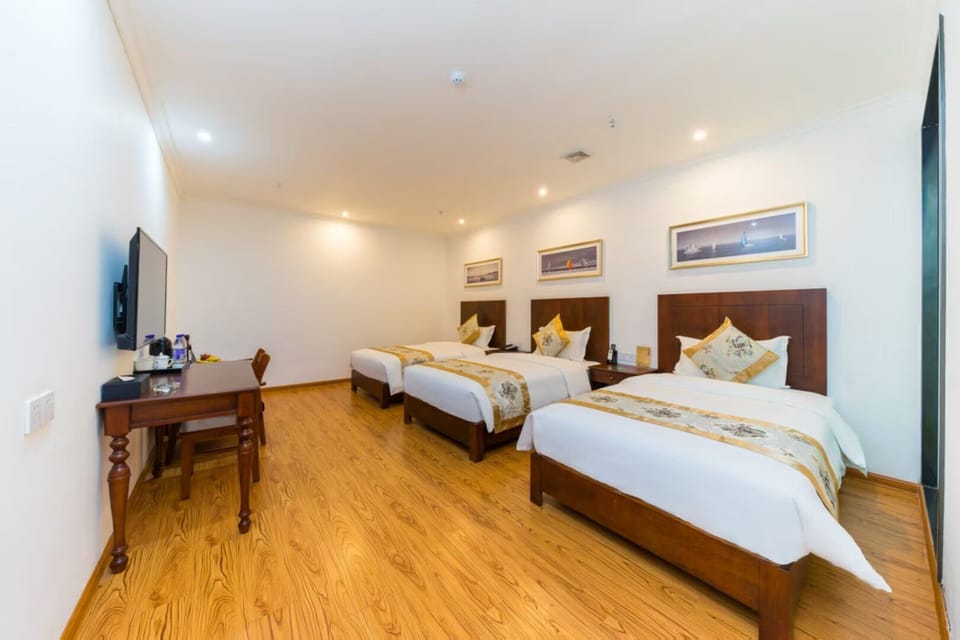 Basic Triple Room, City View | Soundproofing, free WiFi