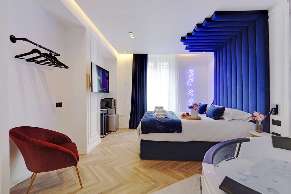 Apartment | Iron/ironing board, bed sheets