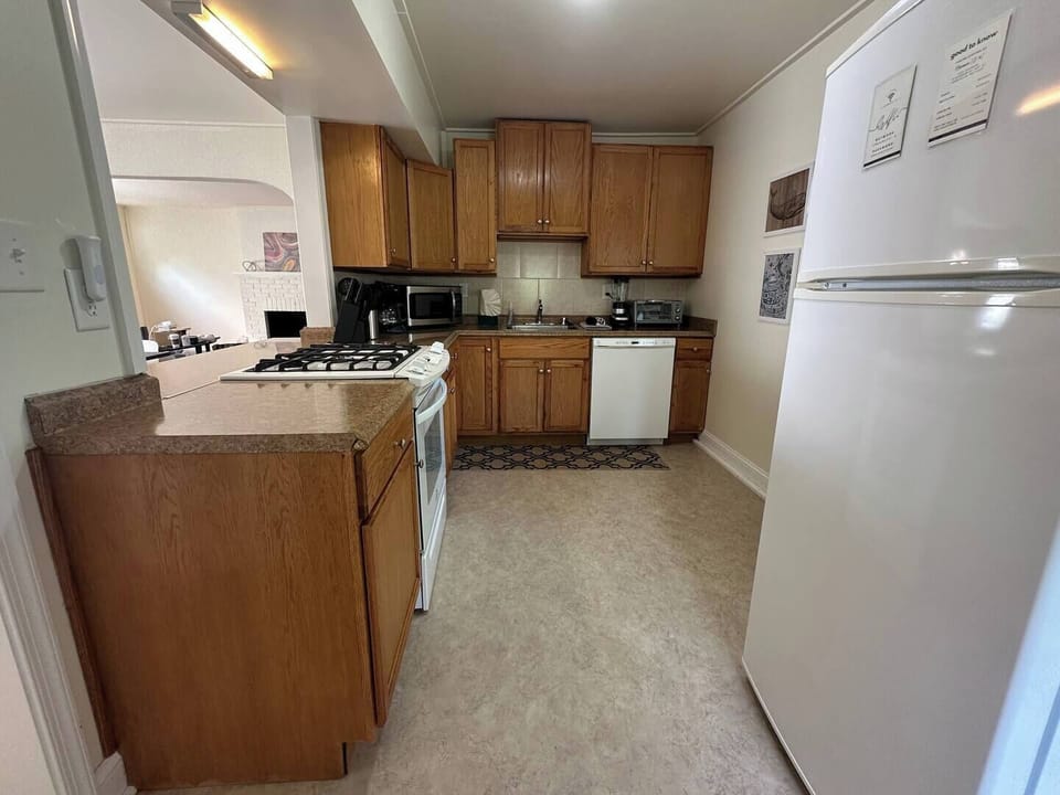 Fully equipped kitchen