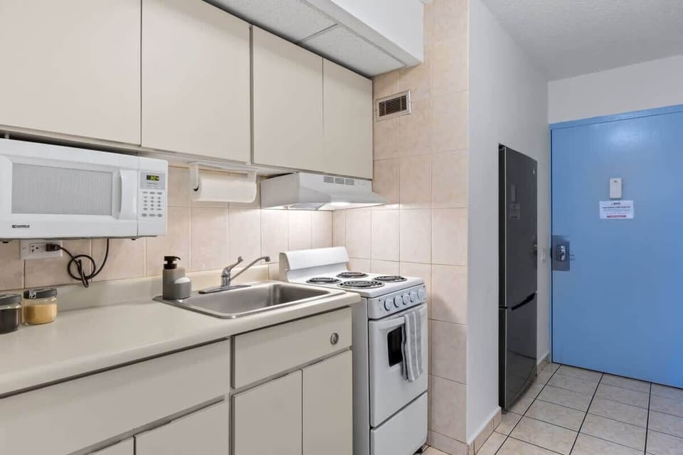 11-web-or-mls-CAP07434