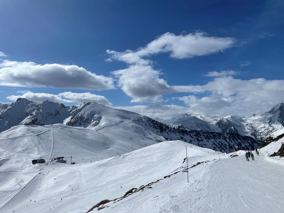 Snow and ski sports