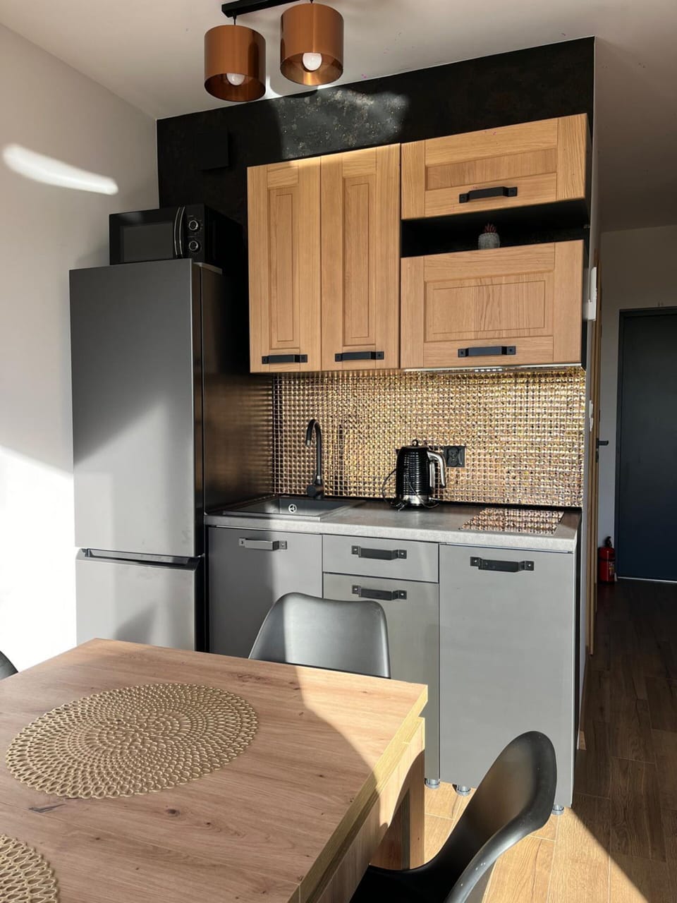 House | Private kitchen | Coffee/tea maker, highchair