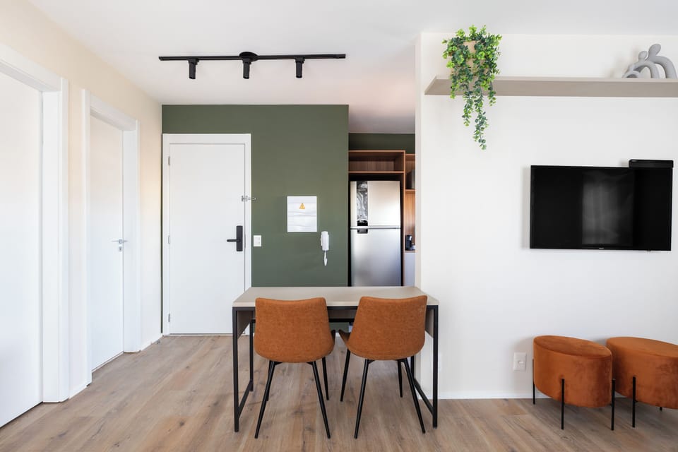 Comfort Apartment, City View | Living area | Flat-screen TV