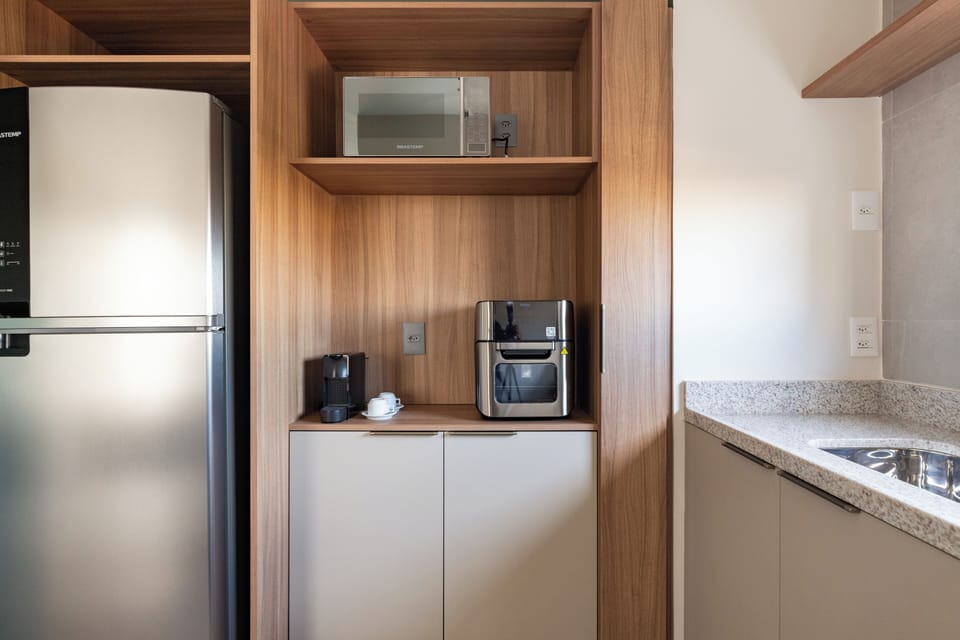 Comfort Apartment, City View | Private kitchen