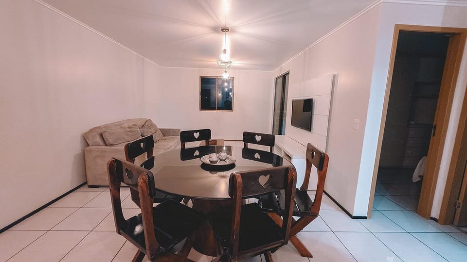 Apartment | Dining