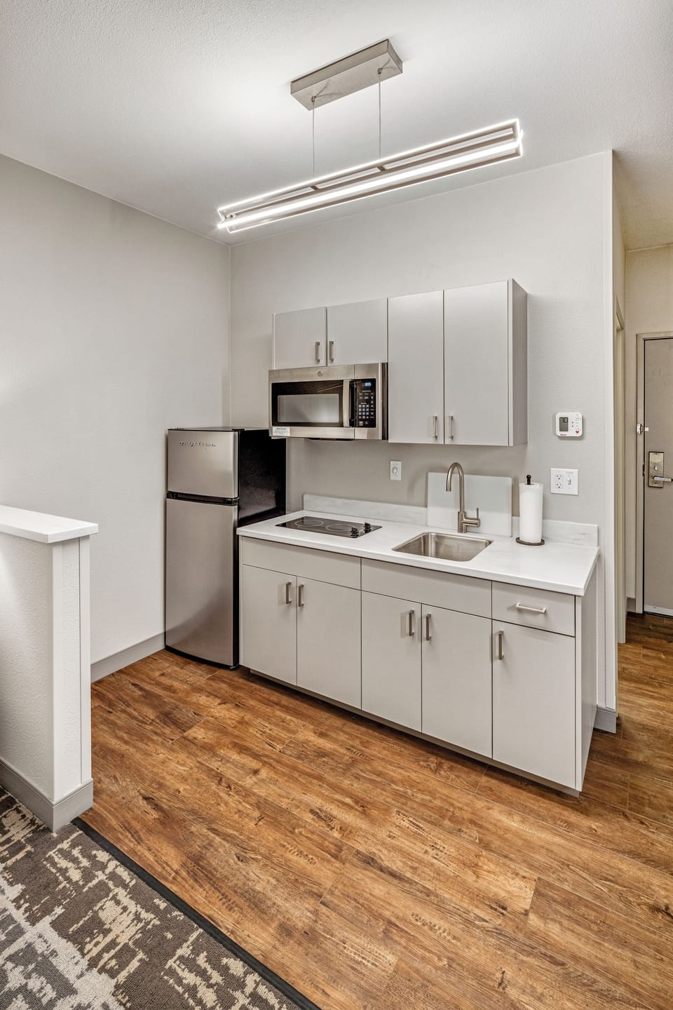 Microwave, coffee/tea maker