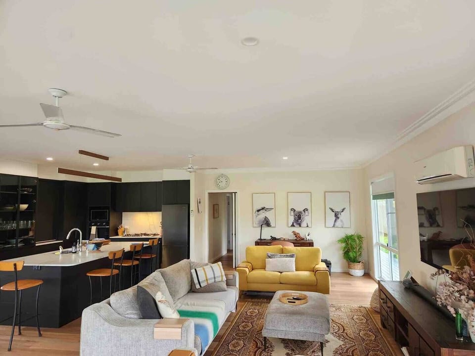 Big living area with beautiful view  recently updated entertainment area