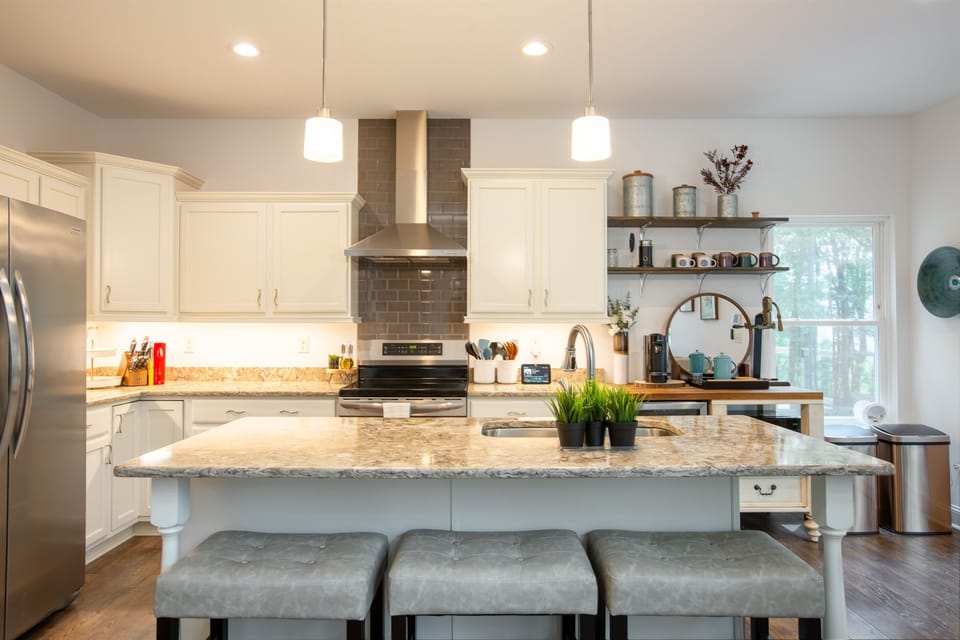 Kitchen Island with Seating