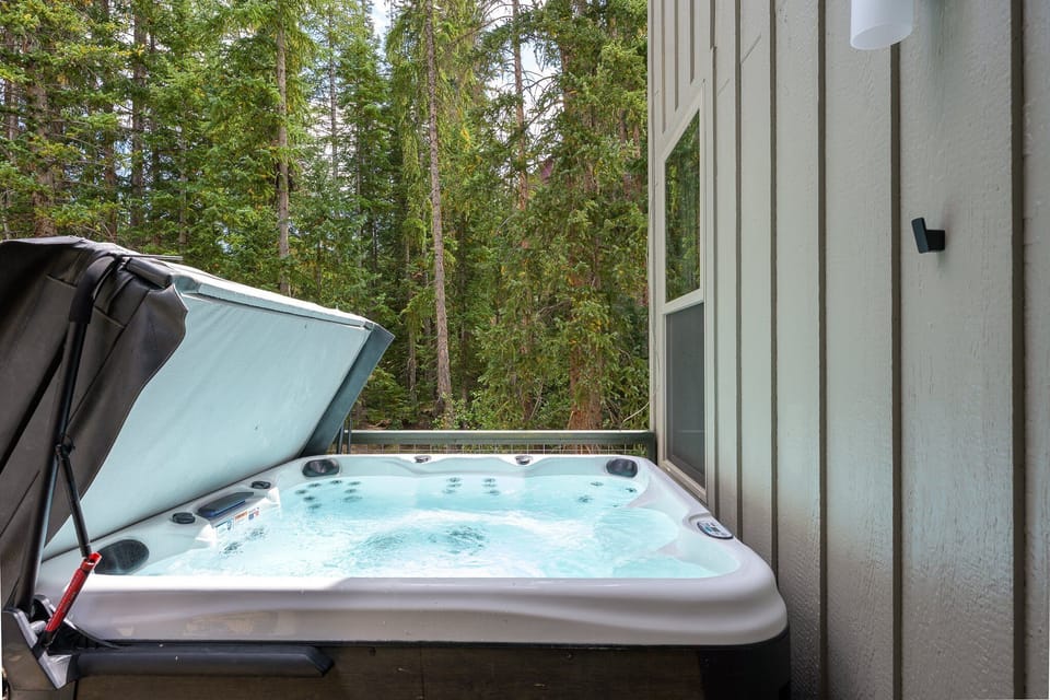 Private Hot Tub