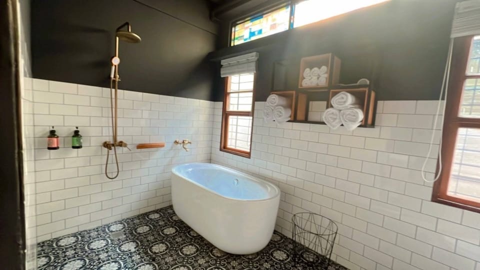 Gallery House, Balcony, City View | Bathroom | Slippers