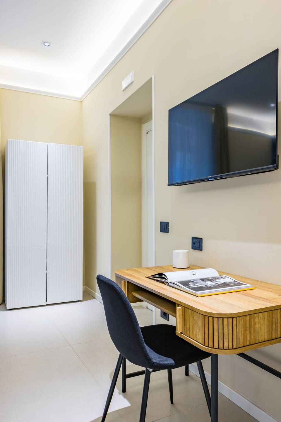 Apartment (4 Bedrooms) | 4 bedrooms, laptop workspace, iron/ironing board, bed sheets