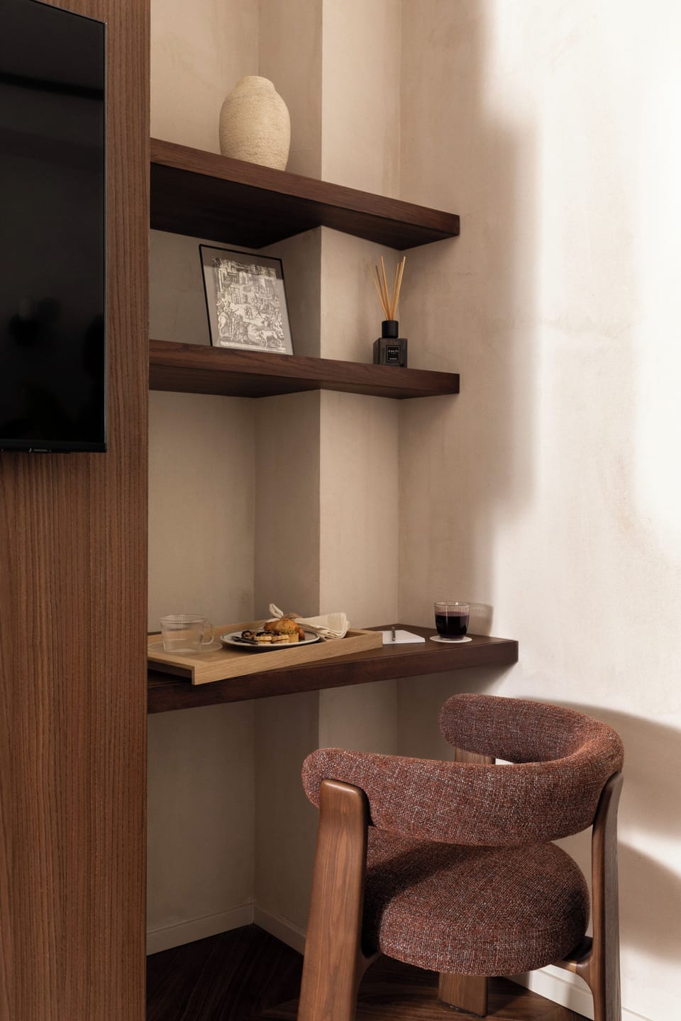 Suite, Balcony | Front of property