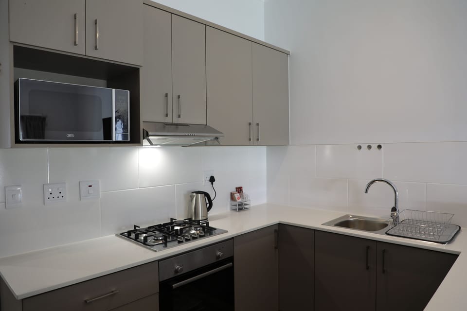 Luxury Studio | Free WiFi, bed sheets
