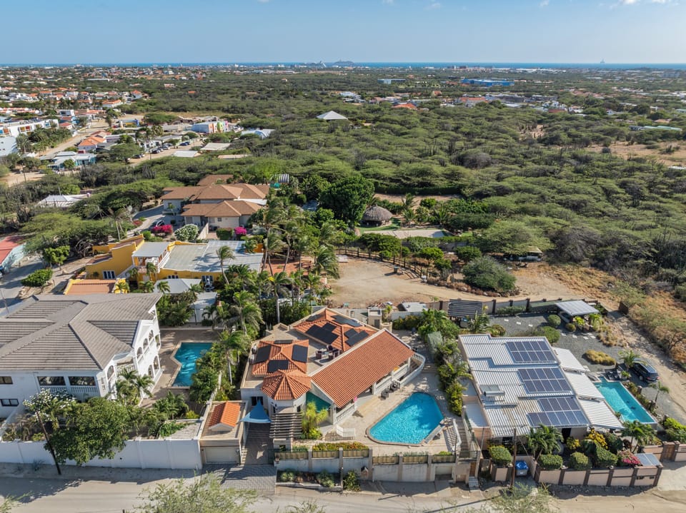 House (3 Bedrooms) | Property amenity