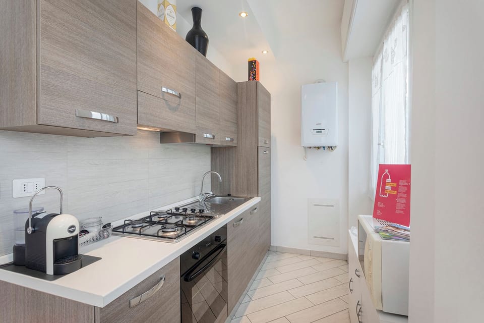 Apartment, 2 Bedrooms, Garden View | Private kitchen | Fridge, microwave, oven, stovetop