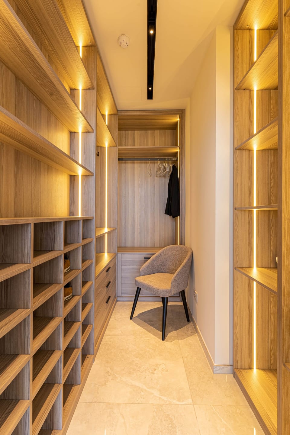 Walk-in closet with lots of space for all your clothing